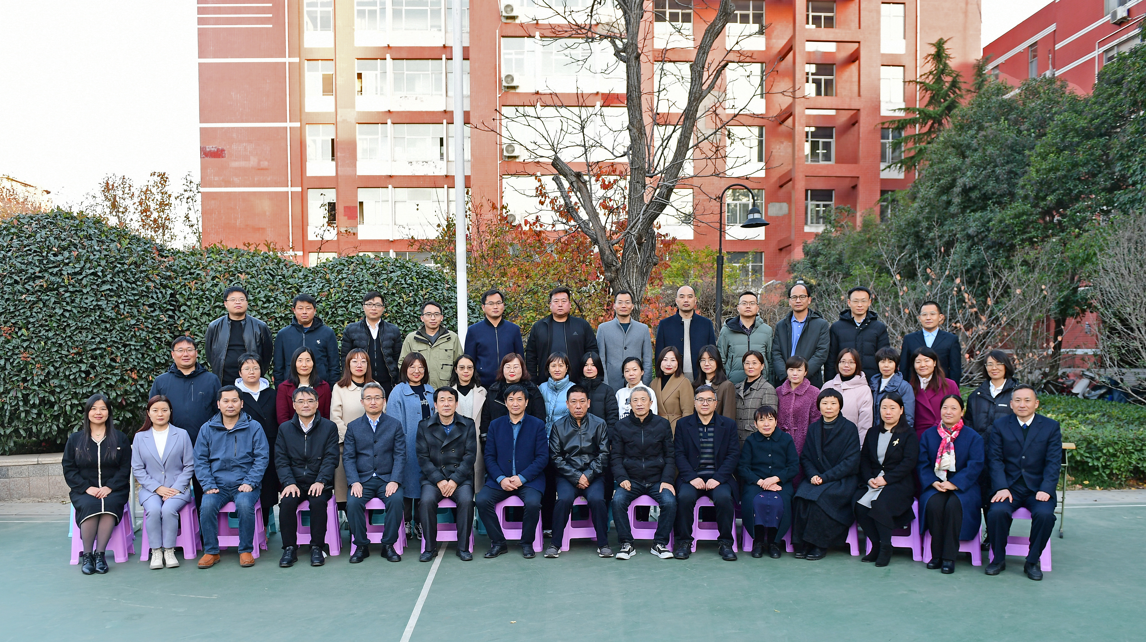 1640069361367080870.jpg 8教学研究指导组成员二.jpg